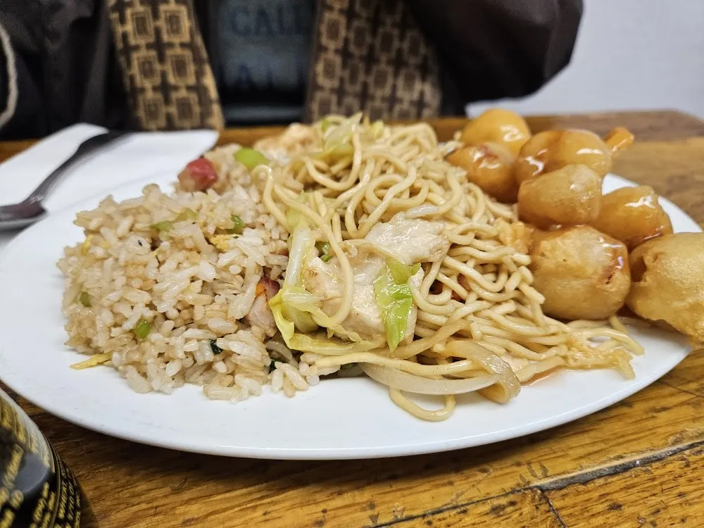 Dinnera with Sweet Sour Pork